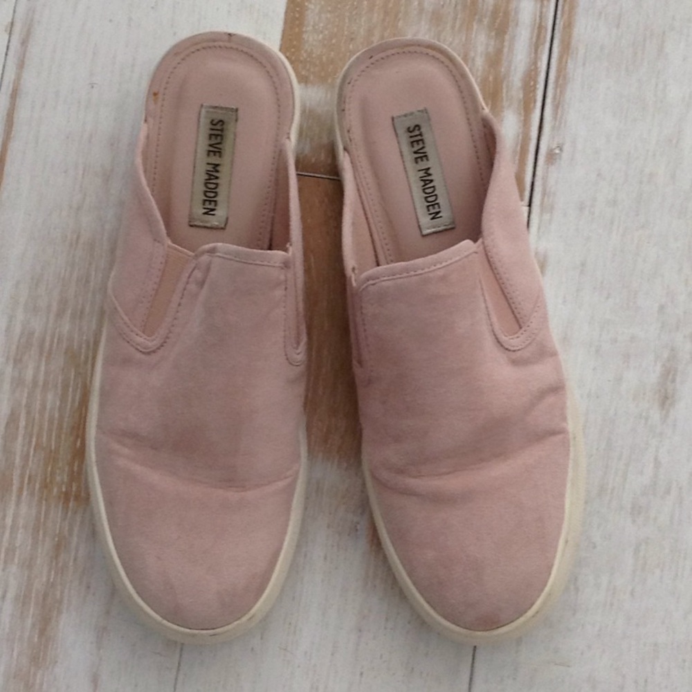 Steve Madden suede slide on sneakers